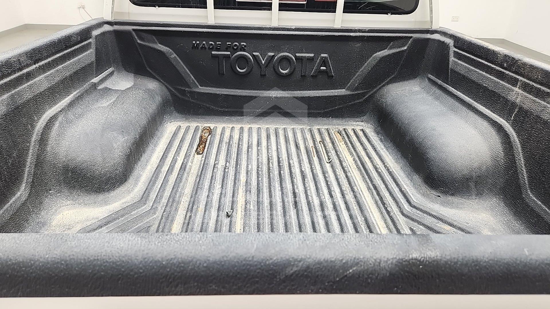 2023 TOYOTA HILUX VIN: MR0DB9CD9P5161721