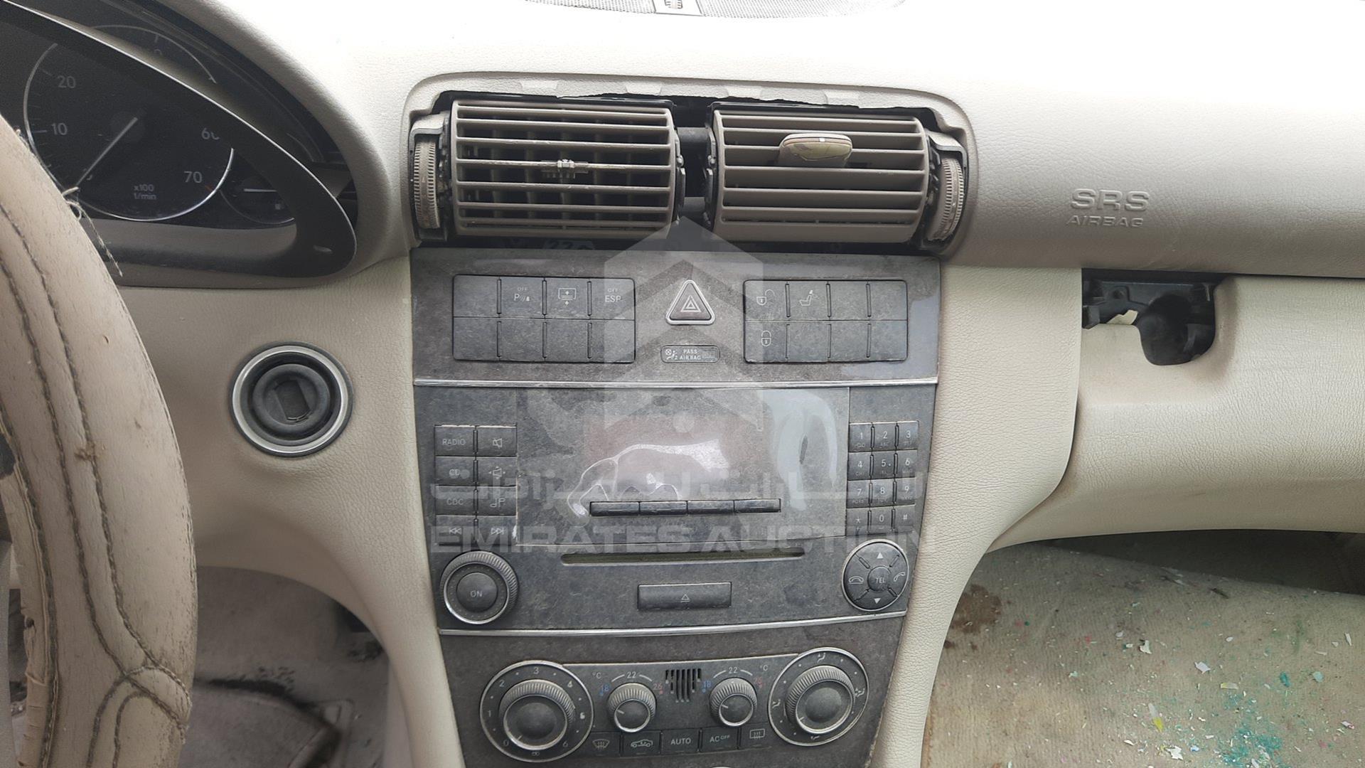 0 MERCEDES C 230 VIN: WDB2030401F632680