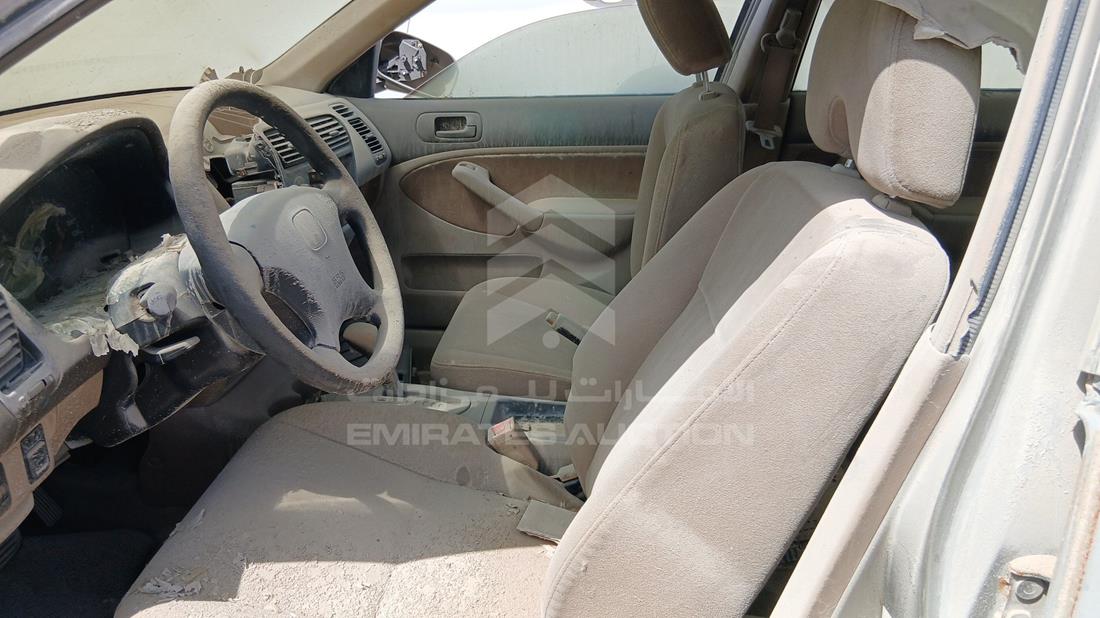 هوندا سيفيك 2005 — زاوية السائق الأمامية اليسرى — صورة 12