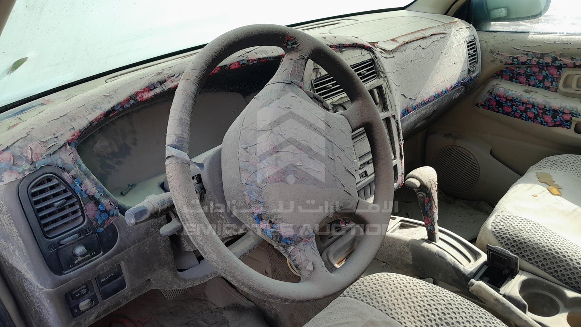 1998 NISSAN PATHFINDER VIN: JN8AR05S2WW271933