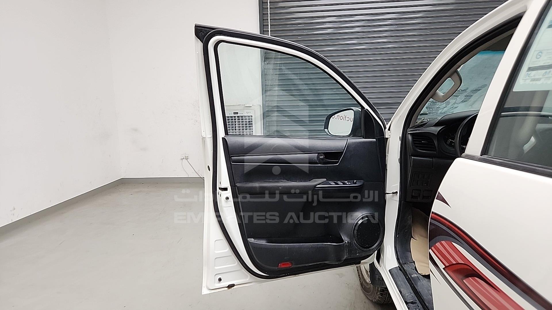 2023 TOYOTA HILUX VIN: MR0DB9CD1P5161745