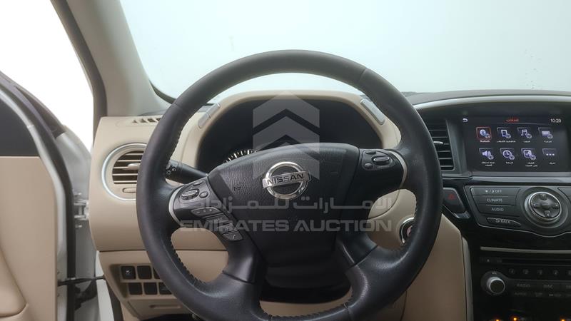 5N1DR2M53JC600144 Auction: EmiratesAuction Lot: 409004 5N1DR2M53JC600144 Nissan Pathfinder 2018 WHITE Photo 19