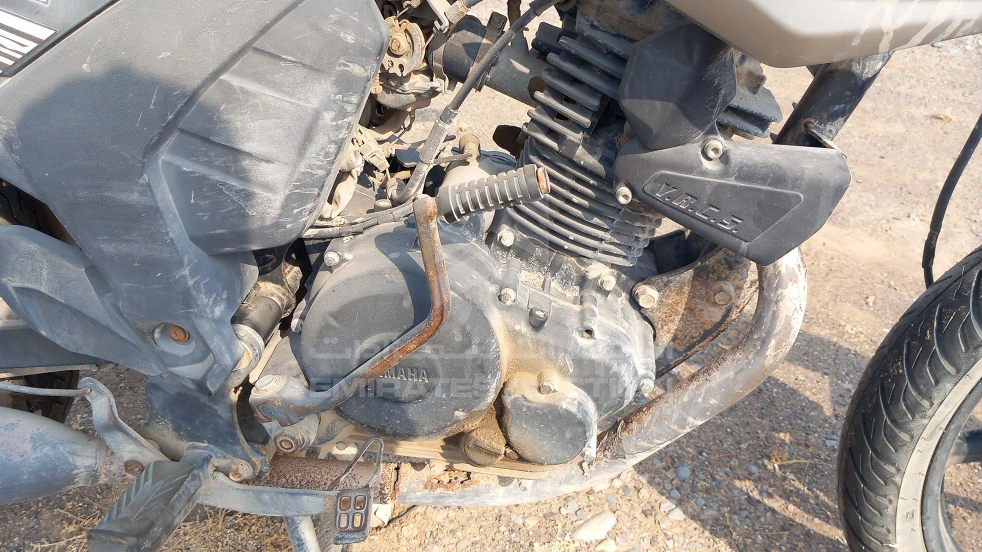 2014 YAMAHA SZ16R VIN: ME1RG0916E2001035