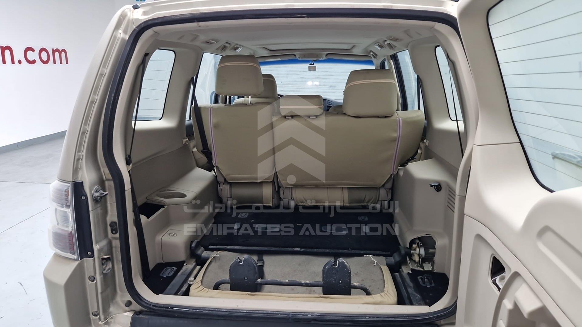 2013 MITSUBISHI PAJERO VIN: JMYLRV95WDJ704393