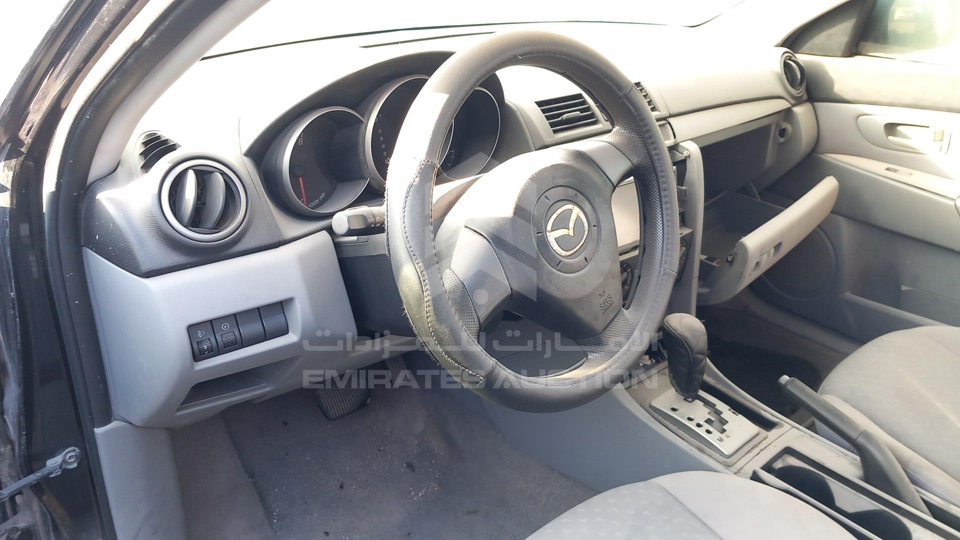 2005 MAZDA 3 VIN: JM7BK226551118147