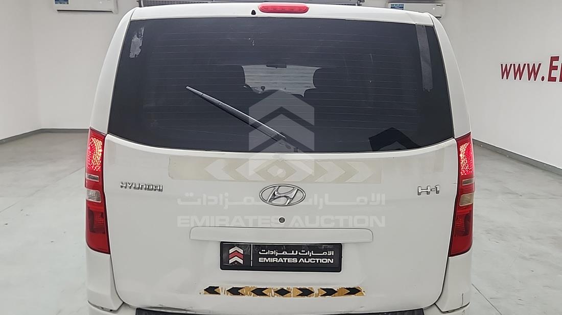 2013 Hyundai H1 — Dent — Photo 26