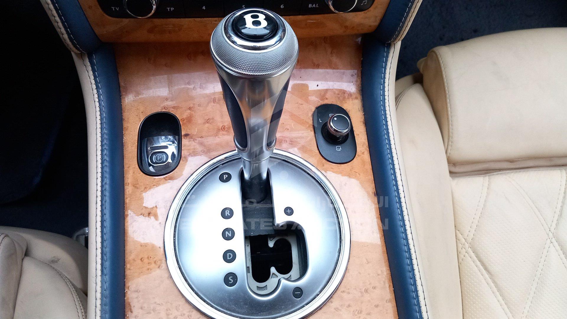 2007 BENTLEY CONTINENTAL VIN: SCBCE63W57C041642