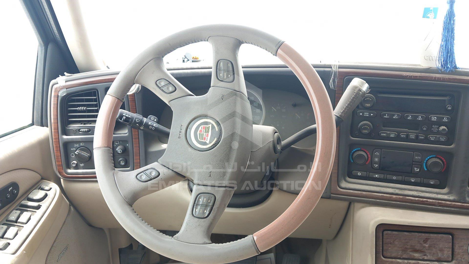 2004 CADILLAC ESCALADE VIN: 1GYEK63N84R291868