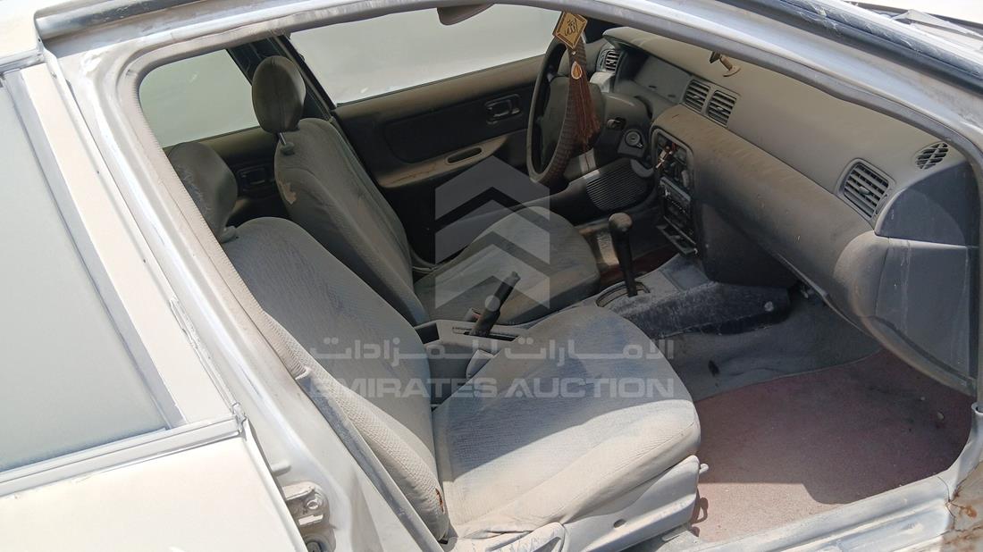 2000 Nissan Sunny — Front Right Passenger Seat View — Photo 21