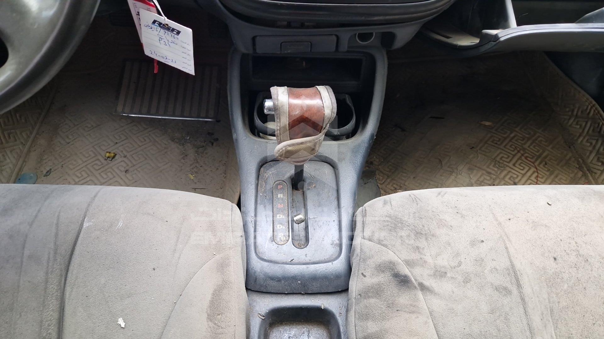 1998 HONDA CIVIC VIN: JHMEK3640WS017948