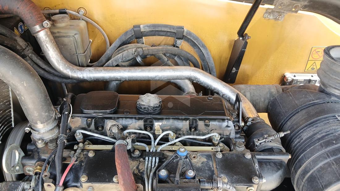 2009 Caterpillar TH414 — Engine Bay — Photo 30