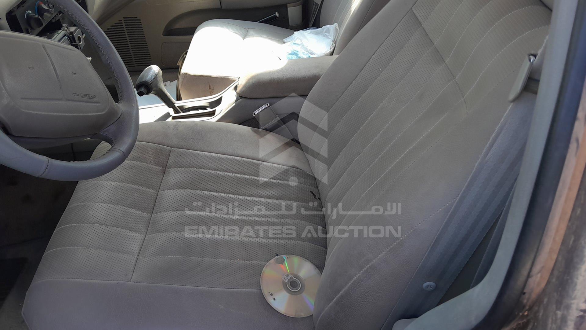 1996 CHEVROLET CAPRICE VIN: 1G1BL52PXTR166980