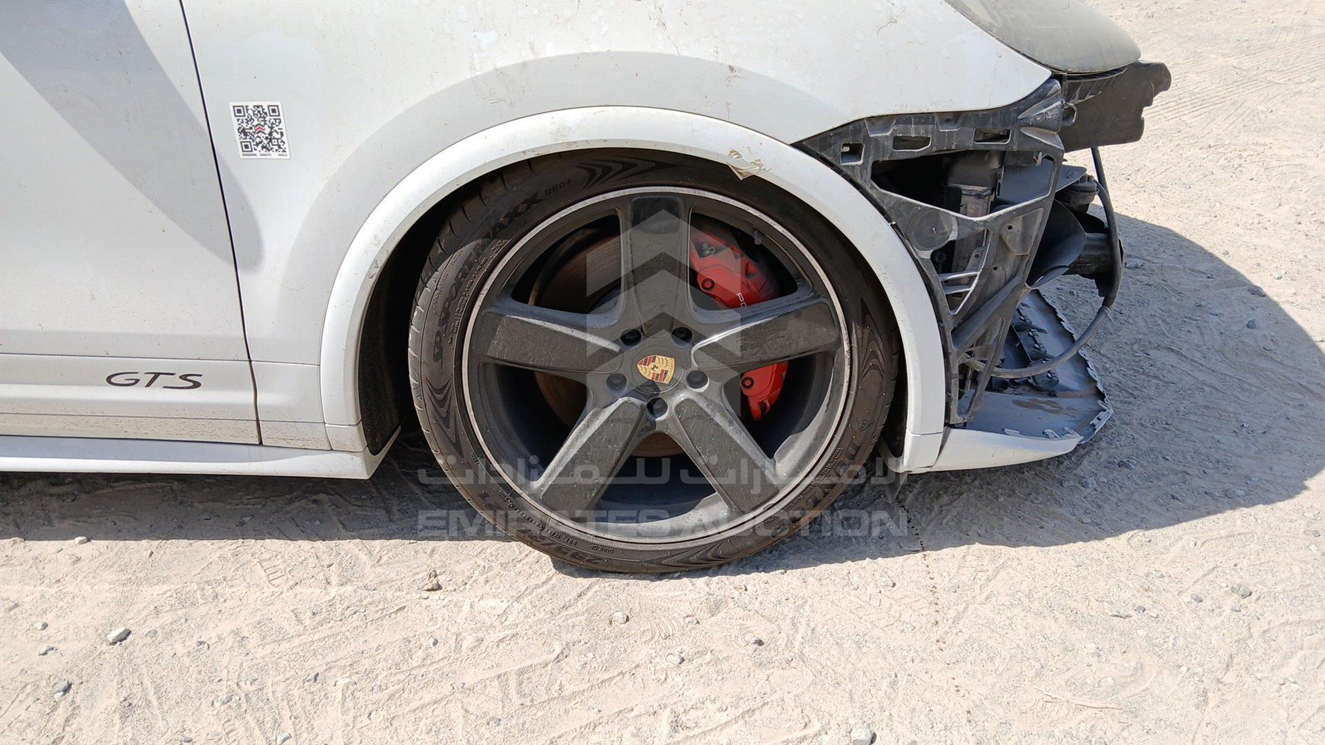 2016 PORSCHE CAYENNE VIN: WP1ZZZ92ZGLA78848