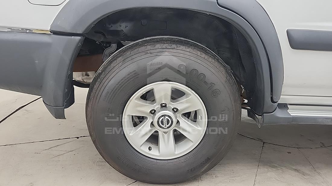 2002 Nissan Patrol — Rear Right Tyre — Photo 31