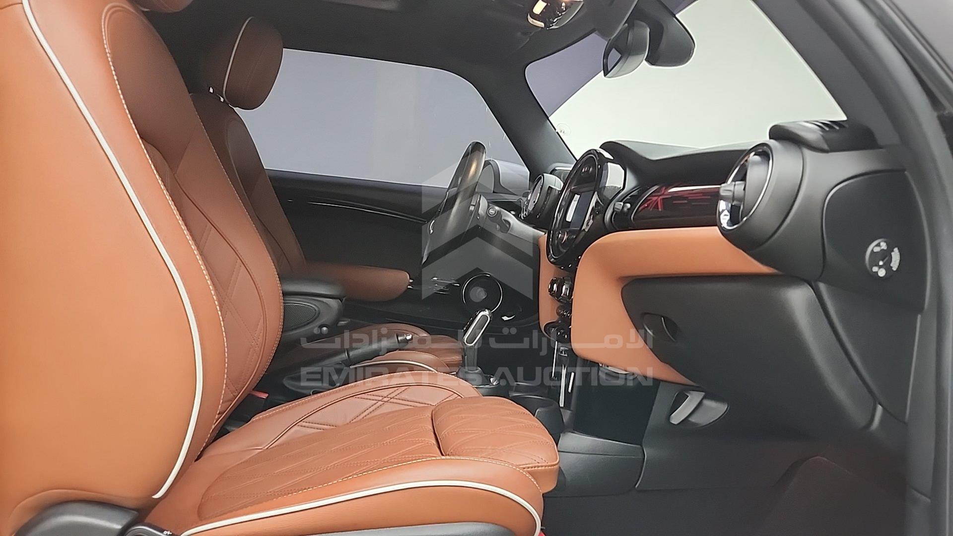 2021 MINI COOPER S VIN: WMWXR5A0XM2N20164