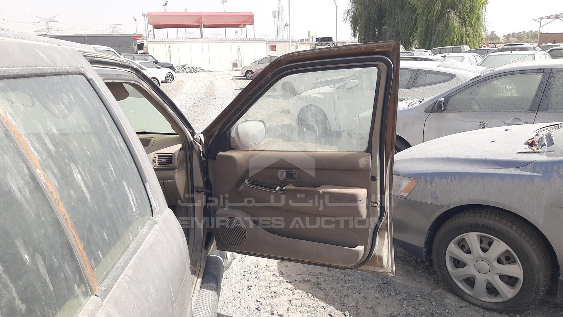 2003 NISSAN PATHFINDER VIN: JN8DR05Y53W607796