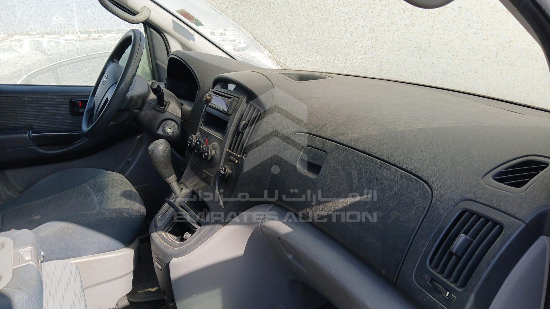2014 HYUNDAI H1 VIN: KMHWG81RXEU558824