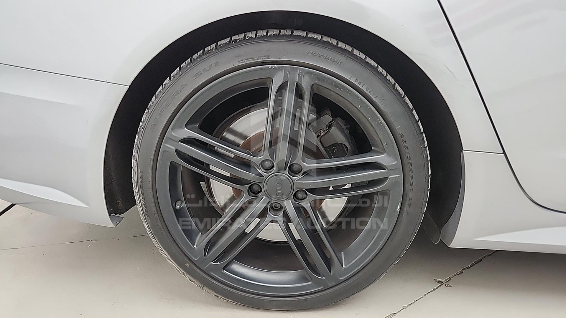 2016 AUDI S6 VIN: WAUB2CFCXGN006369