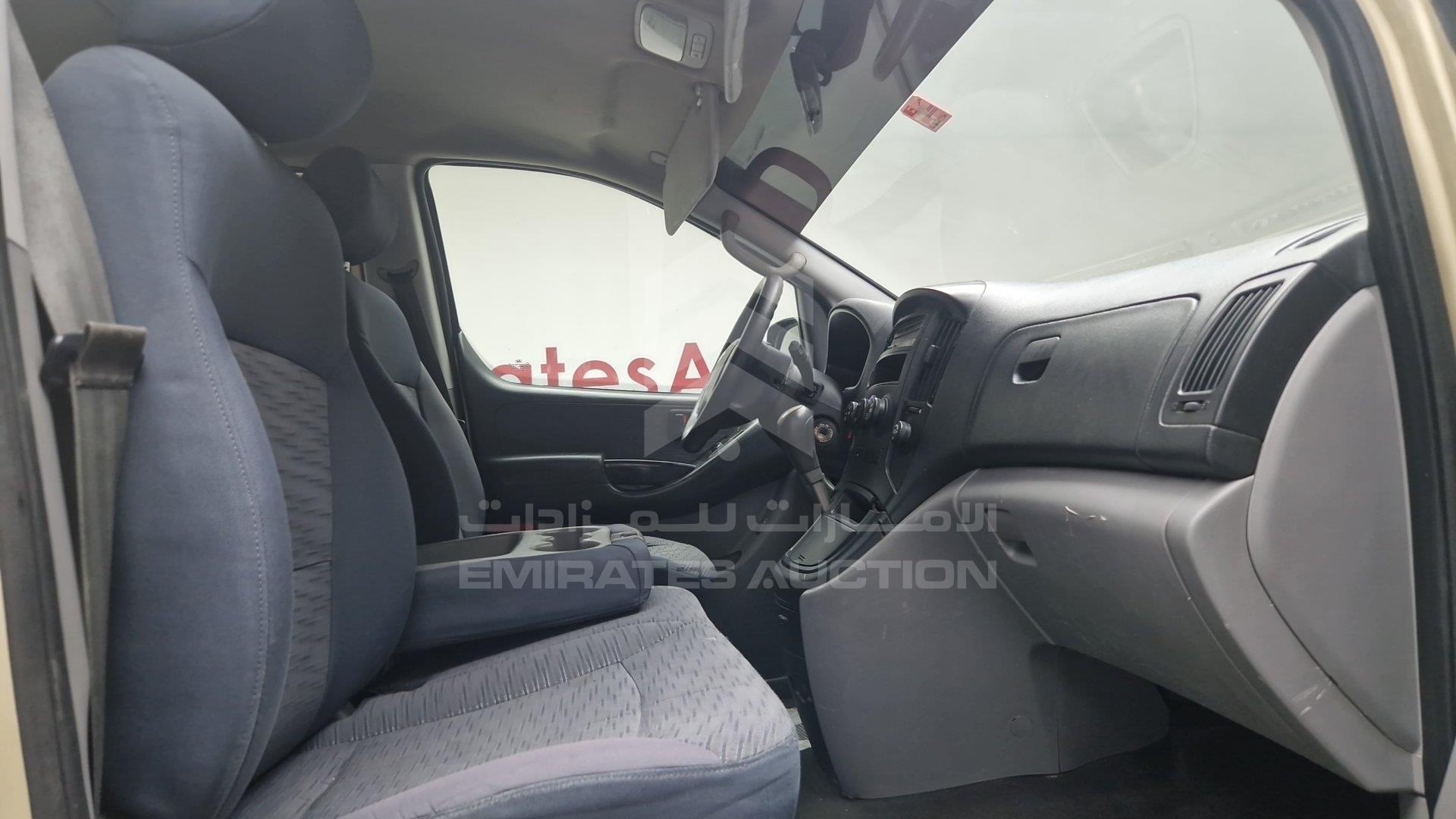 KMHWG81R1CU430694 - 2012 Hyundai H1 - #504560