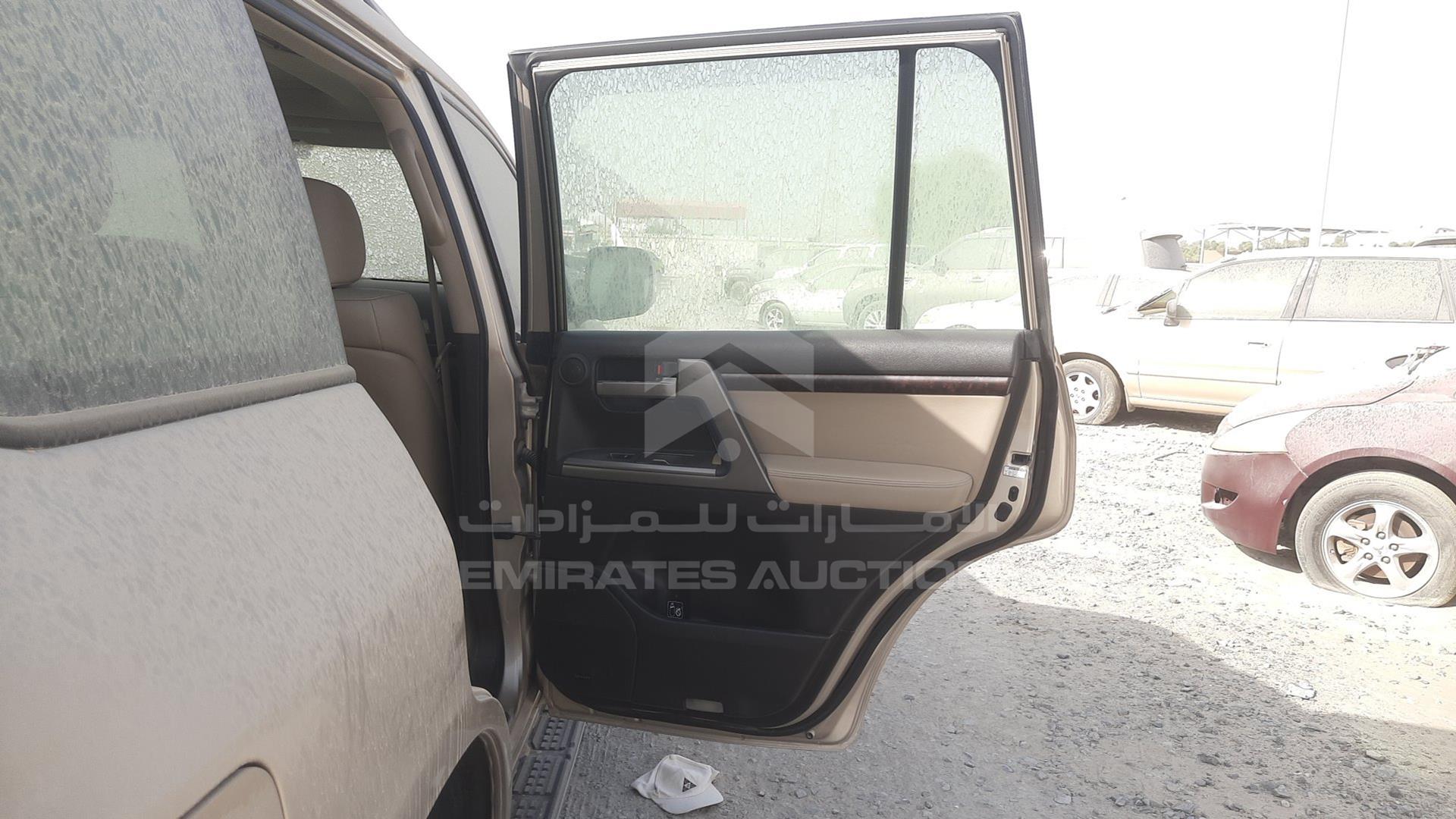 2010 TOYOTA LAND CRUISER VIN: JTMHT05J8A4037075
