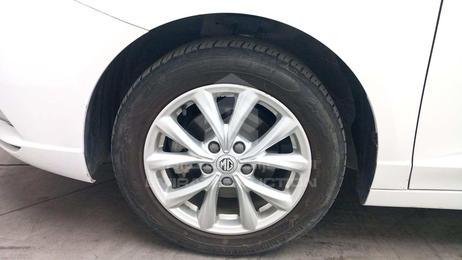 2022 MG MG 5 VIN: LSJA36E34NZ037507