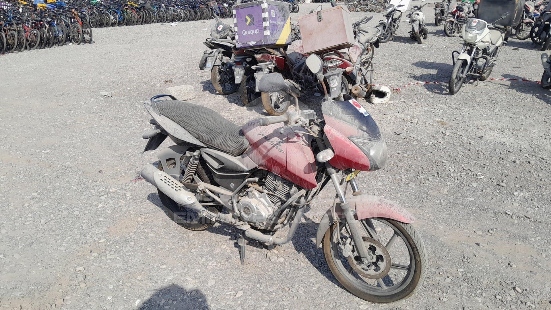 0 BAJAJ PULSAR VIN: MD2A11CZ1DCA00737