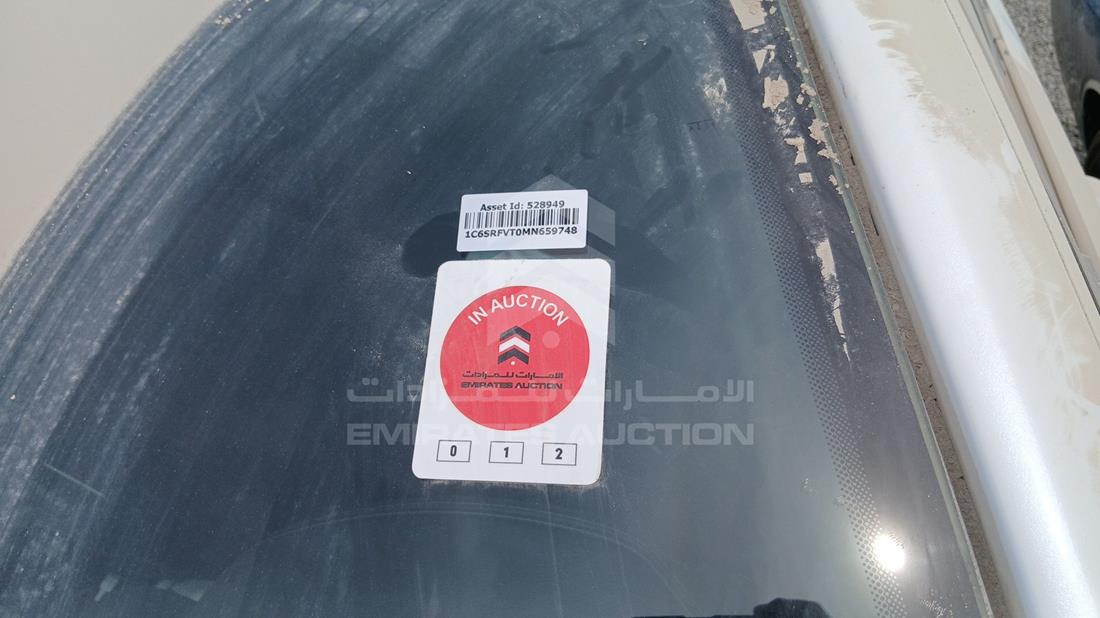 دودج رام 2021 — عام — صورة 25