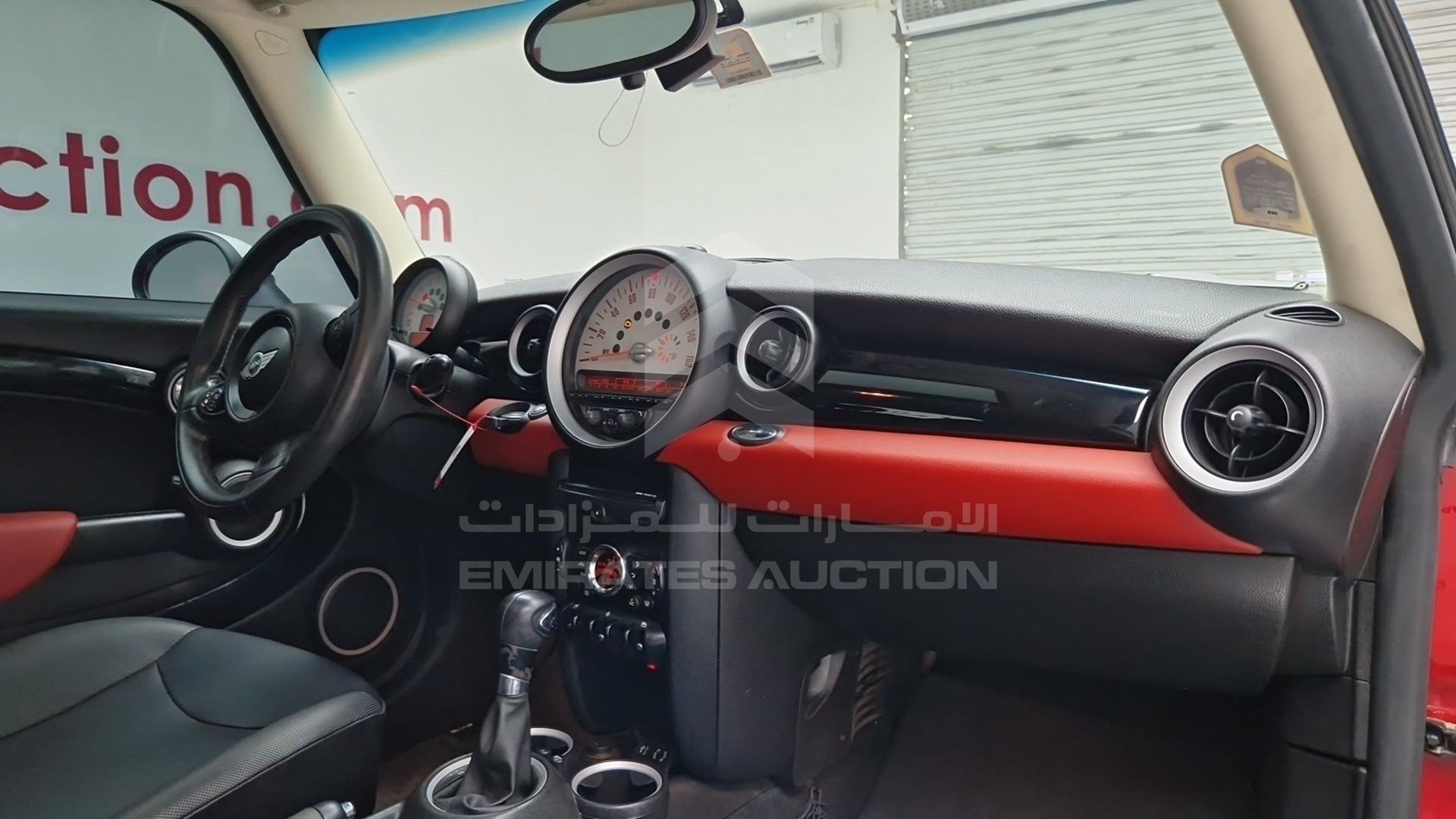 2013 MINI COOPER VIN: WMWSU3C5XDT544089