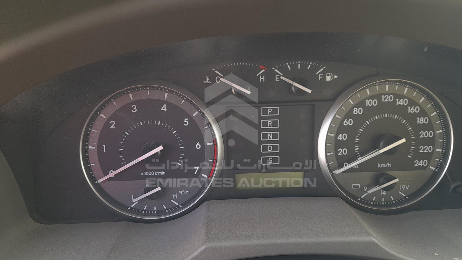 2013 TOYOTA LAND CRUISER VIN: JTMDU09J2D4075007