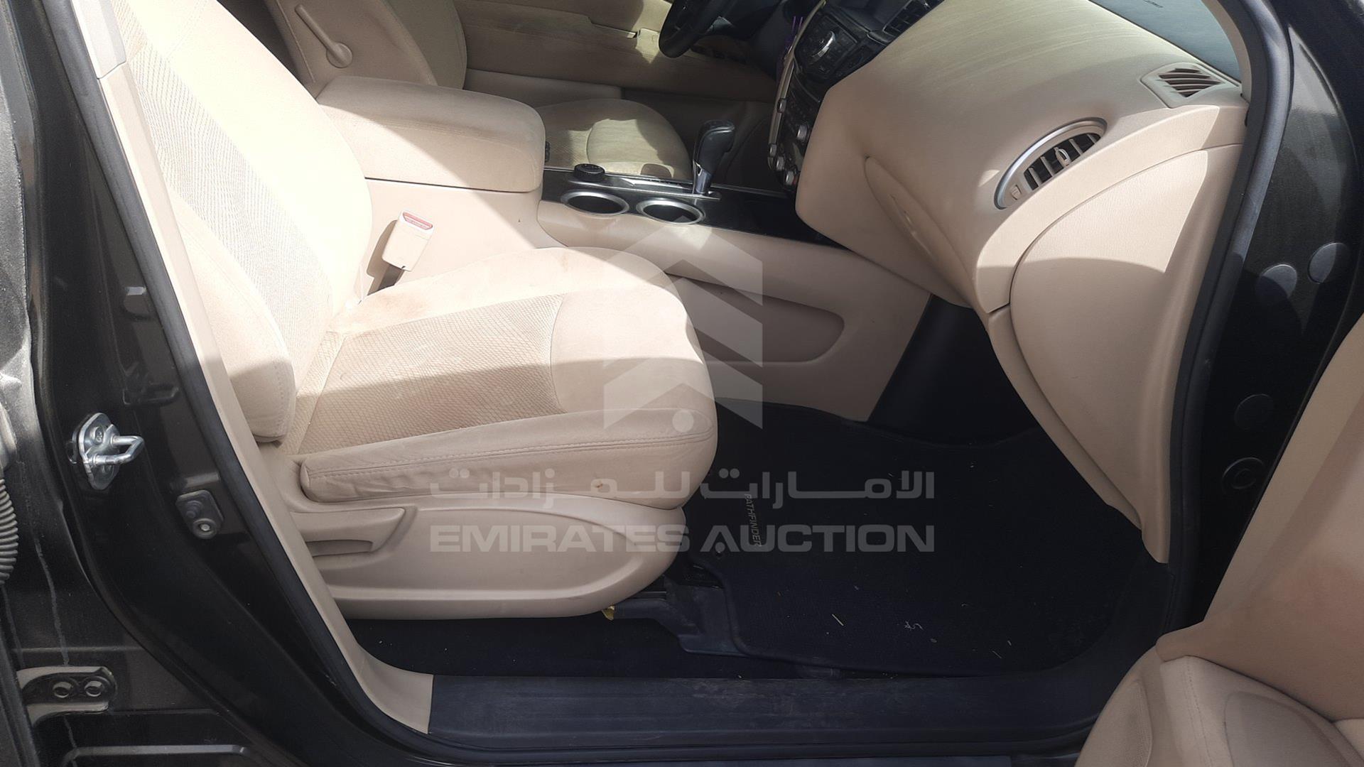 2016 NISSAN PATHFINDER VIN: 5N1AR2M5XGC621245