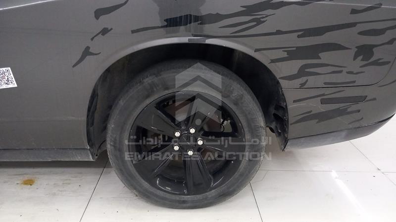 2C3CDZAG4FH888830 Auction: EmiratesAuction Lot: 409485 2C3CDZAG4FH888830 Dodge Challenger 2015 GREY Photo 27