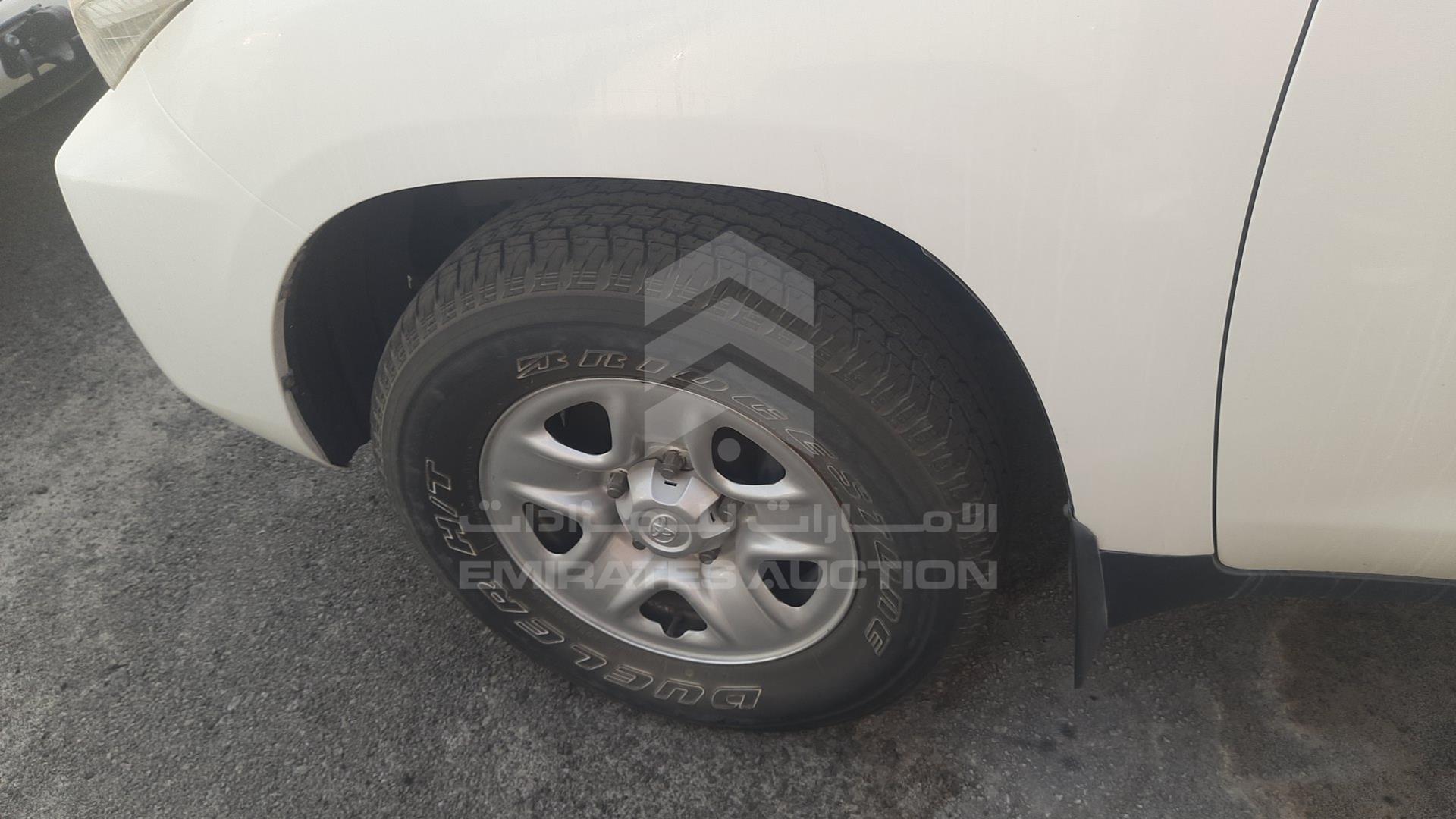2013 TOYOTA LAND CRUISER VIN: JTMDU09J3D5072014