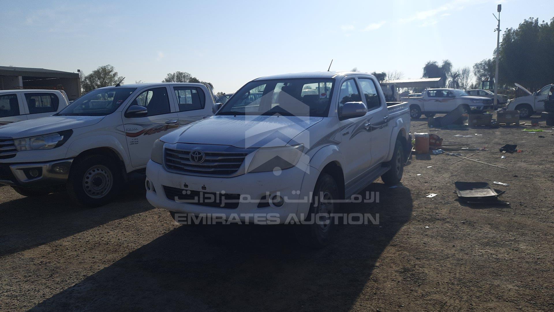 MR0FR22G3F0739265 - 2015 Toyota Hilux - #379000