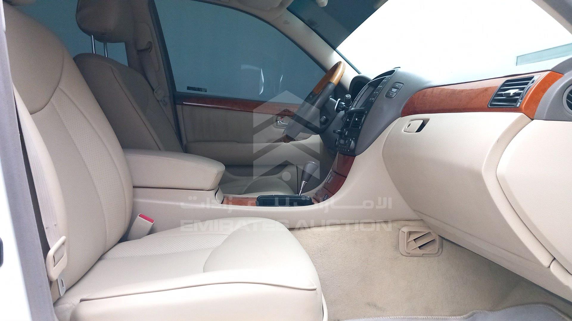 2004 LEXUS LS 430 VIN: JTHBN36F140142403