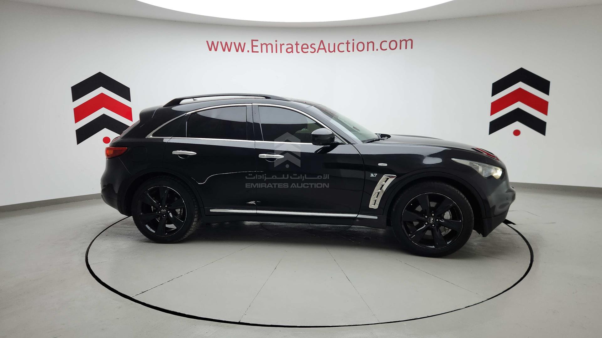 2016 INFINITI QX 70 VIN: JNRCS1MWXGM660710