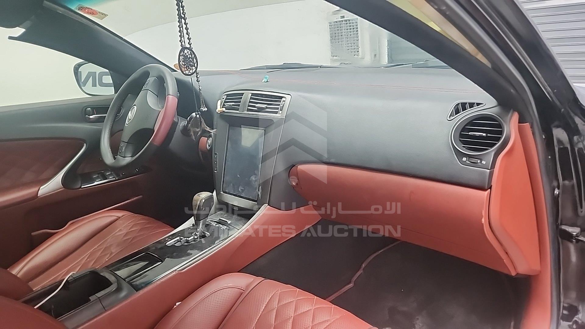 2008 LEXUS IS300 VIN: JTHBG262682009552