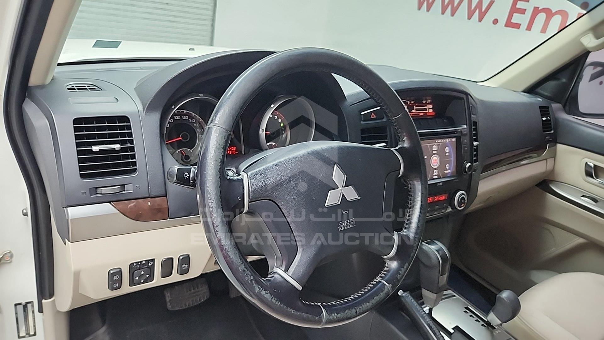 2014 MITSUBISHI PAJERO VIN: JMYLRV95WEJ708829