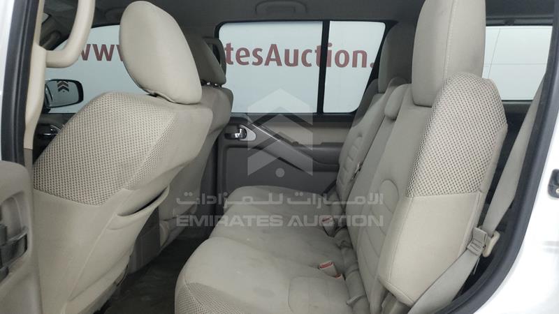5N1AR1N87CC609082 Auction: EmiratesAuction Lot: 406027 5N1AR1N87CC609082 Nissan Pathfinder 2012 WHITE Photo 20