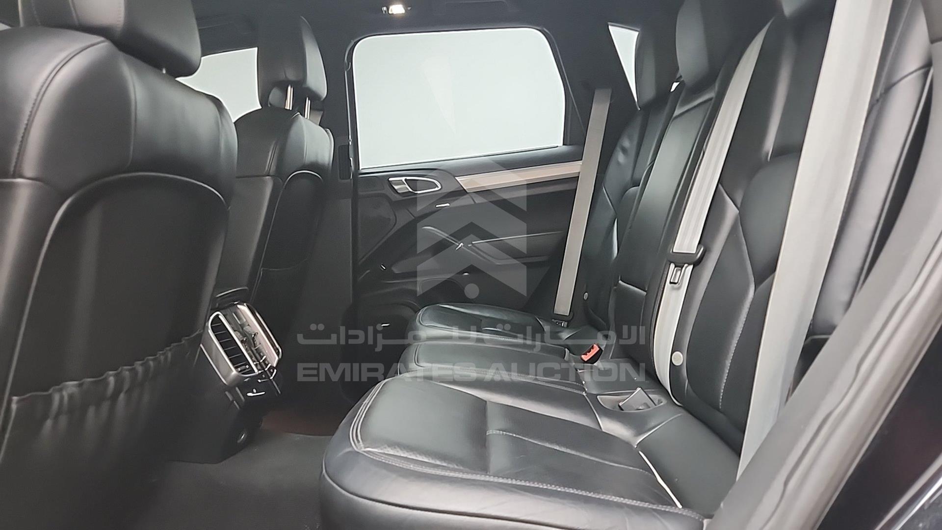 2012 PORSCHE CAYENNE S VIN: WP1ZZZ92ZCLA44383