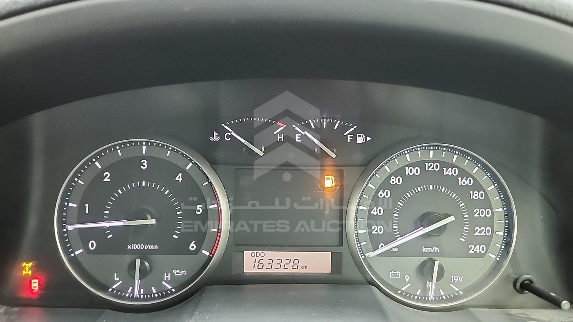 2014 TOYOTA LC 200 VIN: JTMHV09J804135073