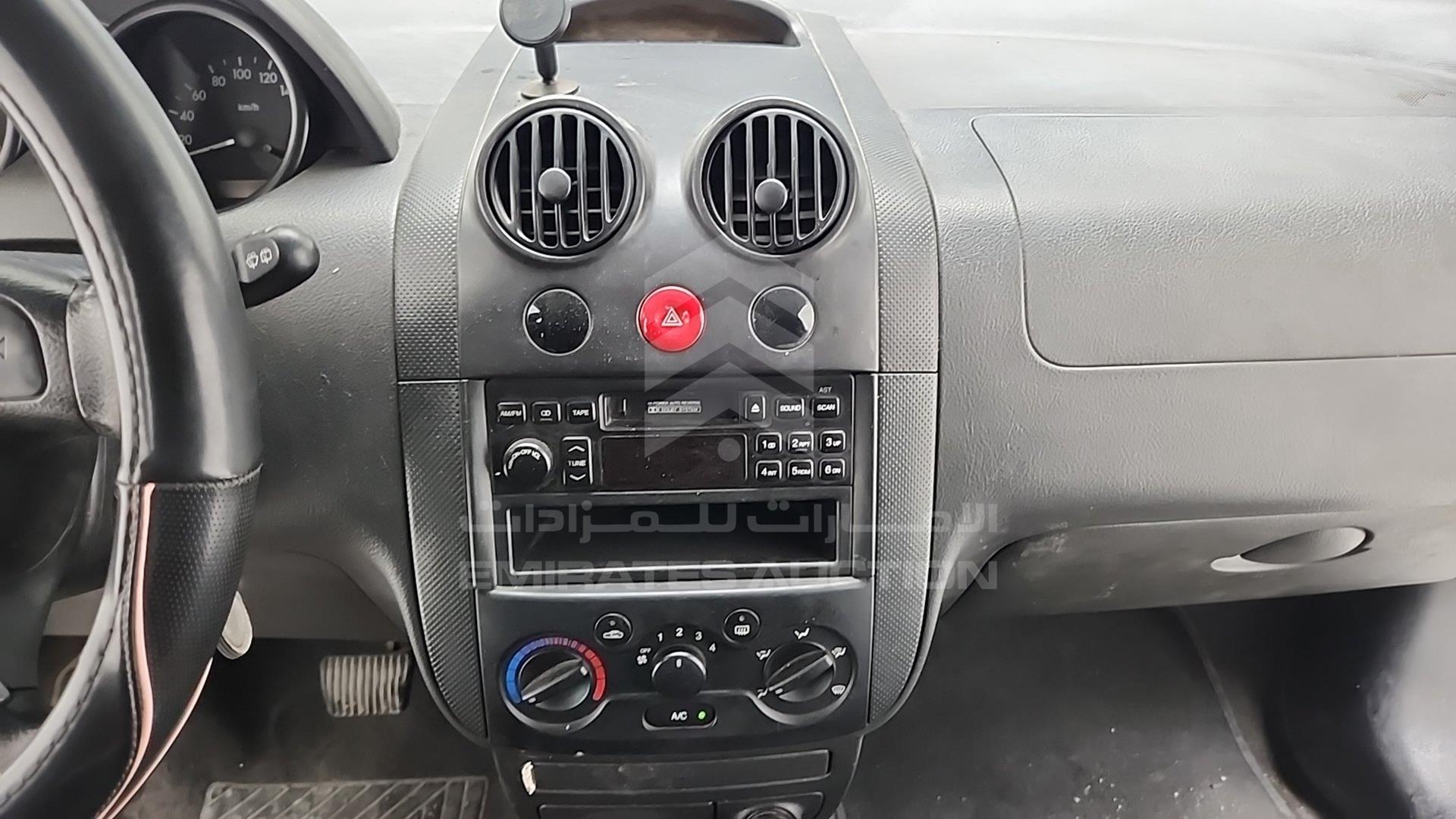 2006 CHEVROLET AVEO VIN: KL1TJ68Y36B507082