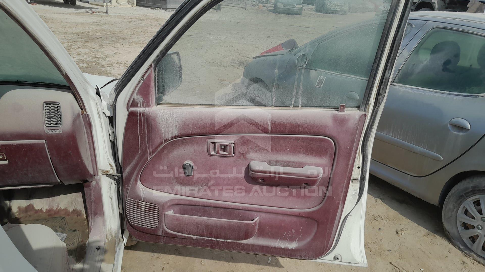 2004 TOYOTA PICK UP VIN: JTFEM426240146092