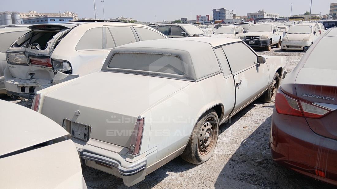 Cadillac - Scrap without document — Rear Right Angle — Photo 8