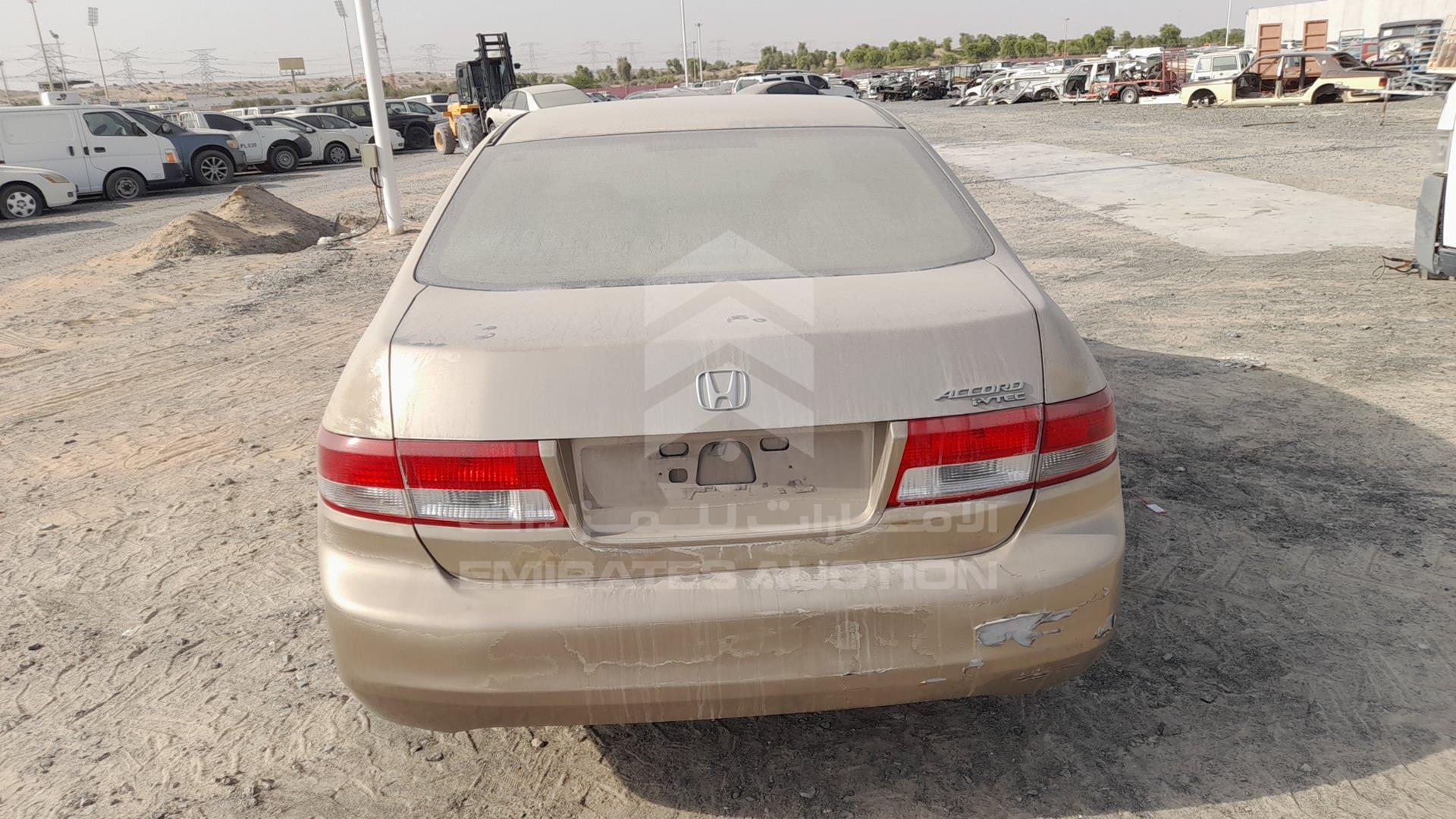 2005 HONDA ACCORD VIN: JHMCM56715C401032