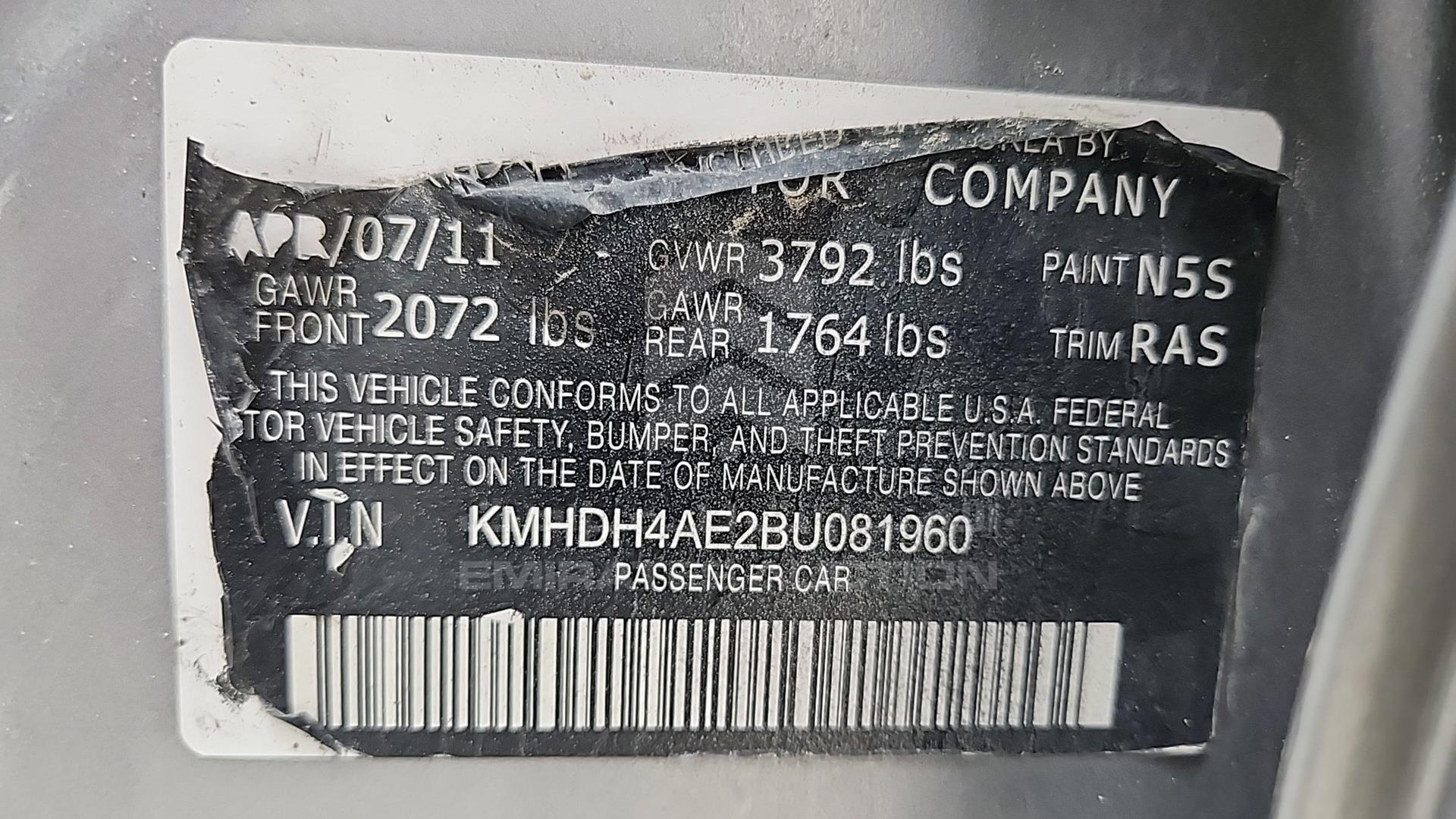 2011 HYUNDAI ELANTRA VIN: KMHDH4AE2BU081960