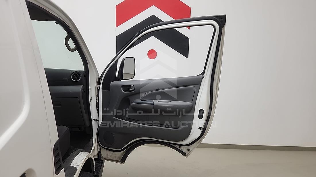 2020 Nissan Urvan — Front Right Door — Photo 17