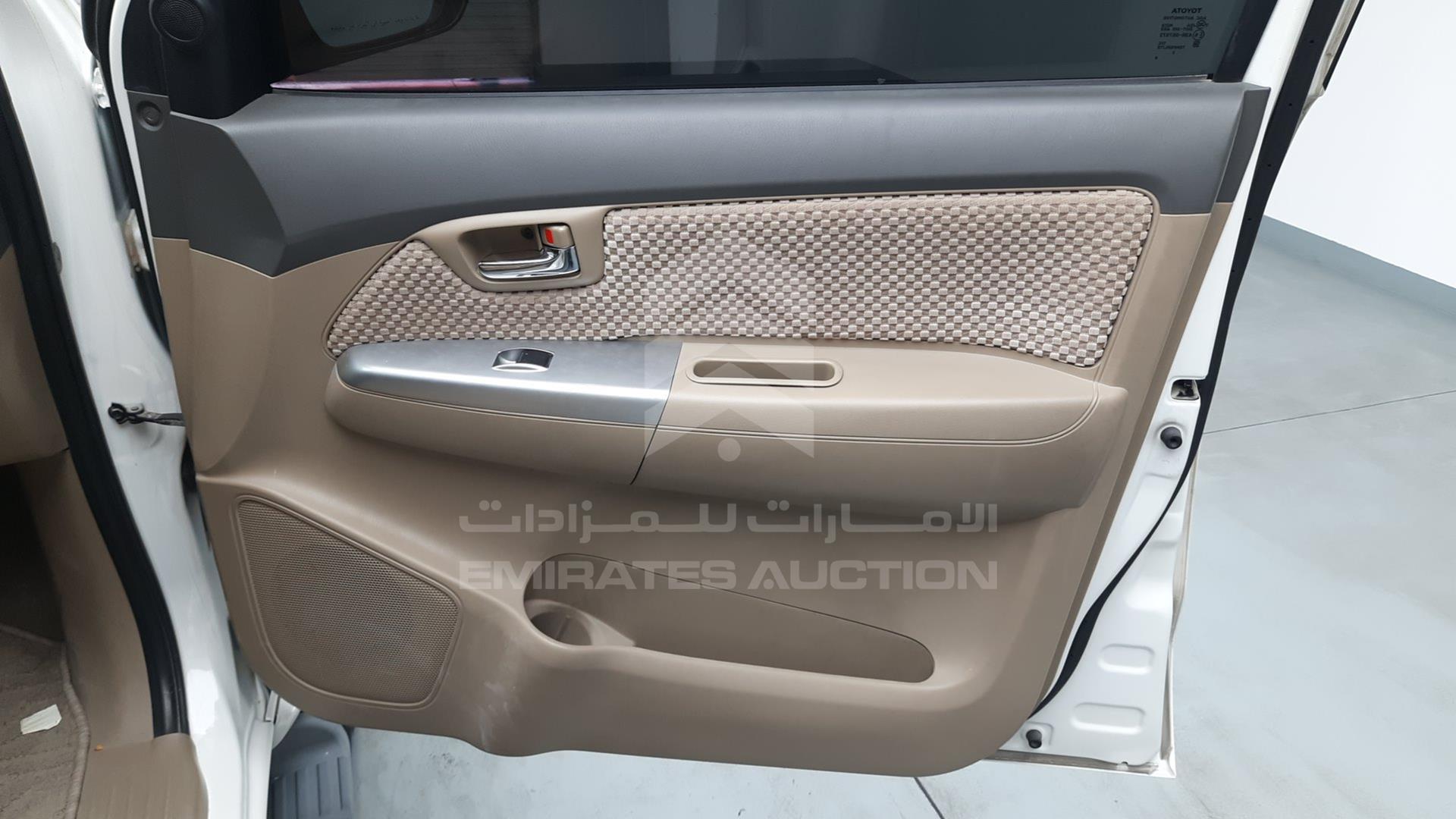 2013 TOYOTA FORTUNER VIN: MHFYX59G3D8037695