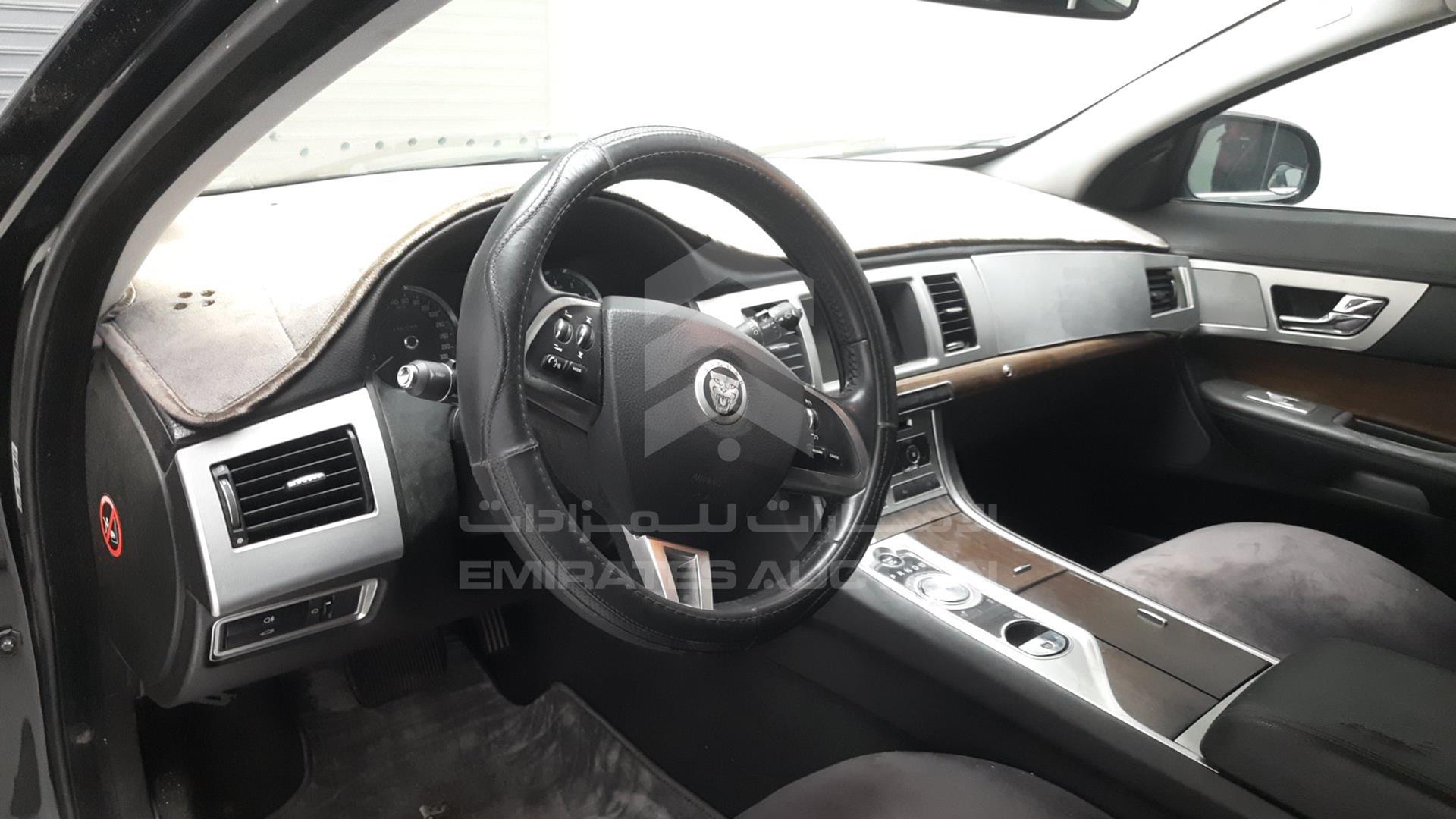 2013 JAGUAR XF VIN: SAJAA05N8DPU00277