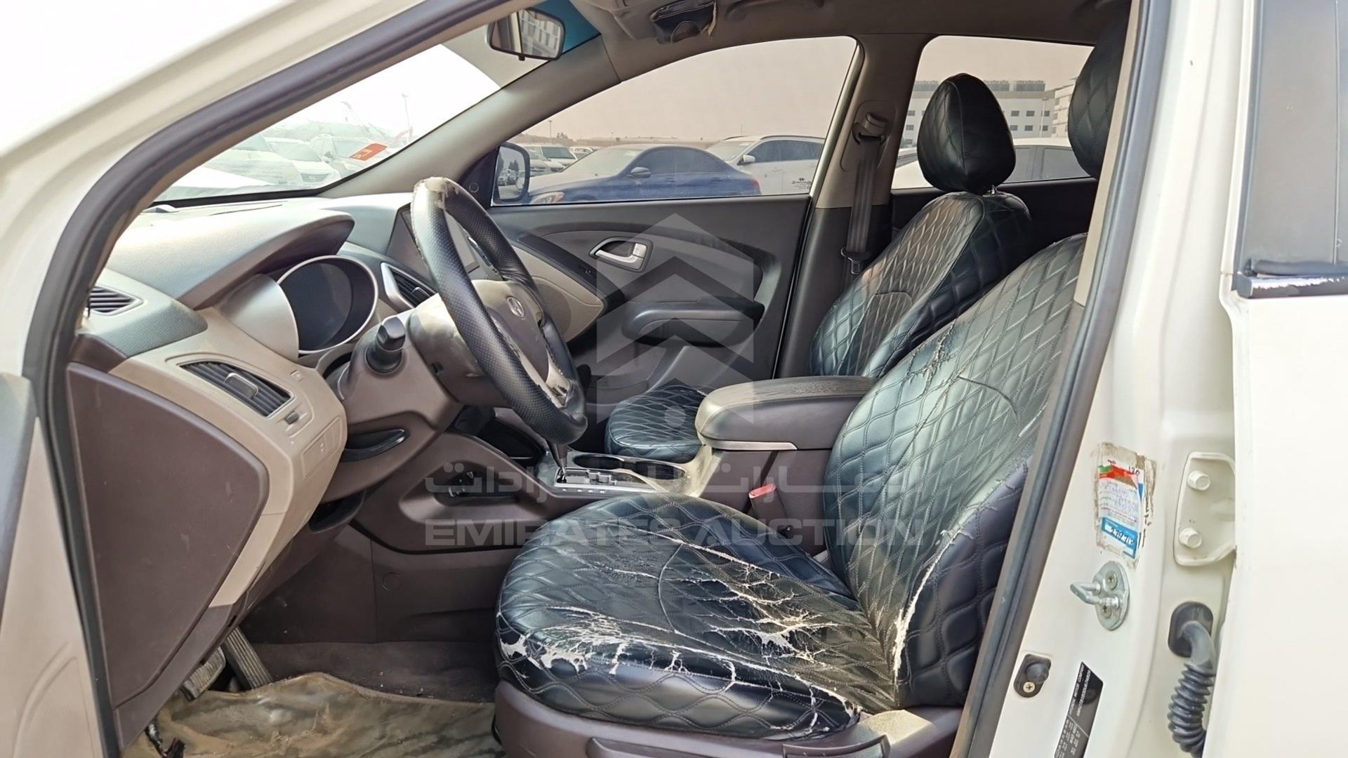 2013 HYUNDAI TUCSON VIN: KMHJT81B3DU674809