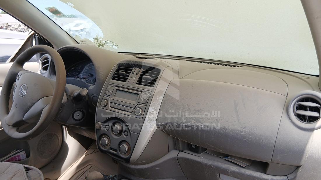 نيسان صني 2016 — زاوية واجهة الراكب الأمامي الأيمن — صورة 23